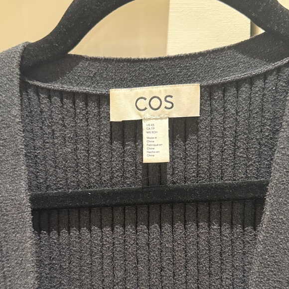 COS black Ribbed Button-Up Vest - XS - Picture 2 of 4